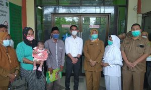 Bayi Kembali Kepangkuan Ibunya Diduga Tertukar Di Sumenep