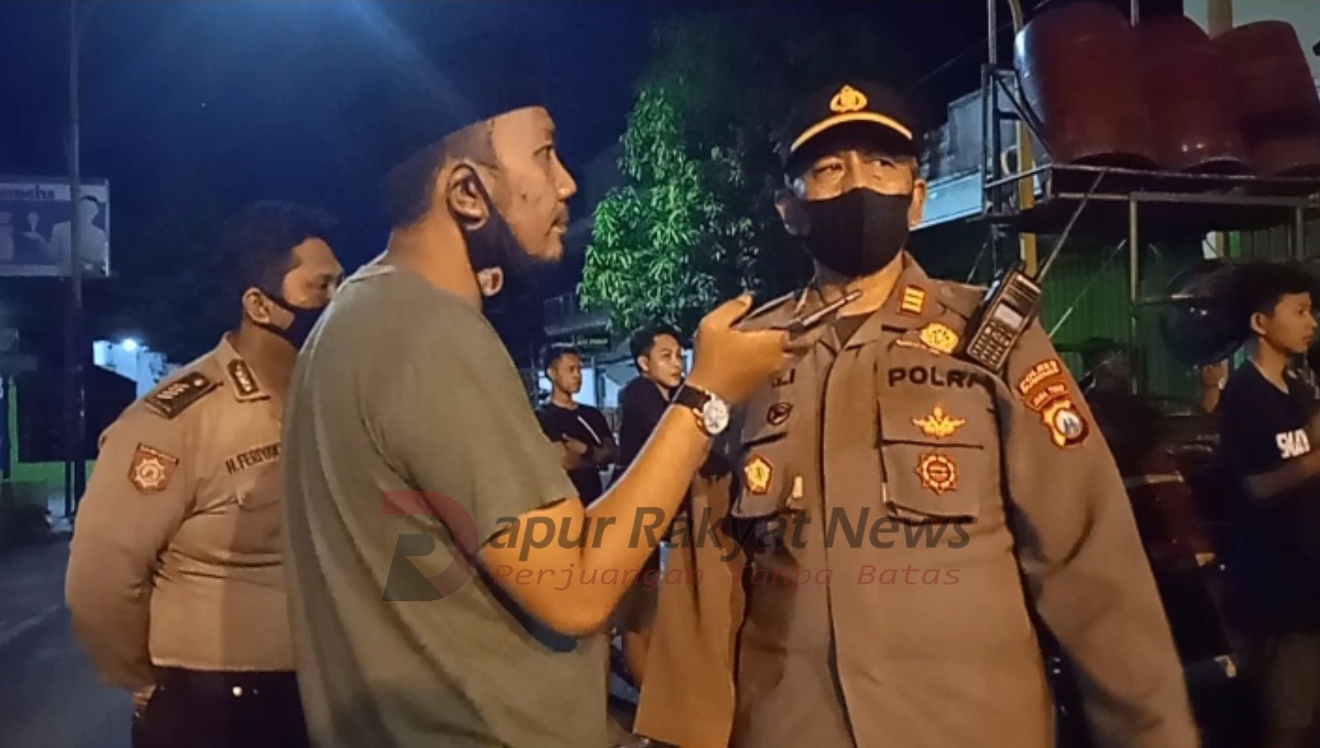 Breaking News : Aksi Responsif Polsek Kota Bubarkan Kerumunan Massa