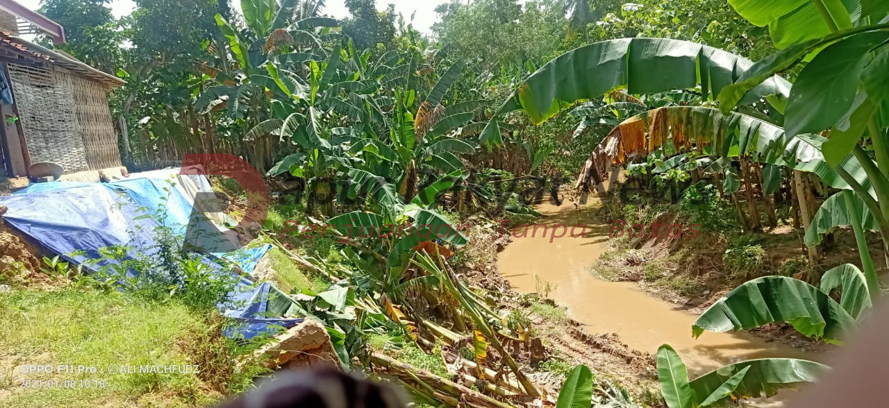 Wabup Sumenep Kunjungi Lokasi Tanah Longsor Ancam Pemukinan Warga