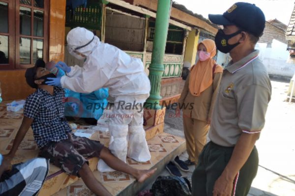 Koramil 0823/12 Lakukan Pelacakan Covid-19 Ke Pelosok Situbondo