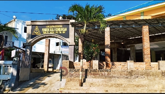Pondok Pesantren Al-Aula Kombangan