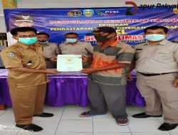 Pembagian Sertifikat Tanah Kepada Masyarakat Melalui Program PTSL