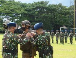 Bintara dan Tamtama Remaja Sat Brimob Polda Kalsel Jalani Tradisi Pembaretan