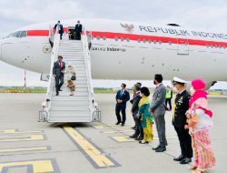 Presiden Jokowi dan Rombongan Transit di Amsterdam Sebelum Terbang ke Washington