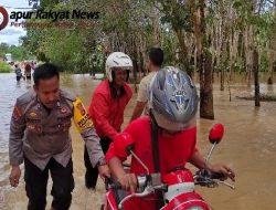 Bencana Alam Banjir di Kabupaten Tabalong, Polisi dan BPBD Bantu Warga Terdampak