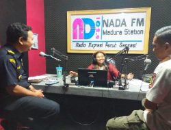 Kasatpol PP Sumenep Lakukan Edukasi Bahaya Rokok Ilegal Melalui Siaran Radio