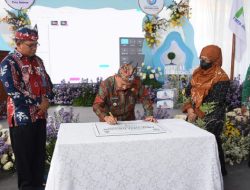 Bupati Situbondo Launching Air Minum Dalam Kemasan Produksi PDAM Tirta Baluran