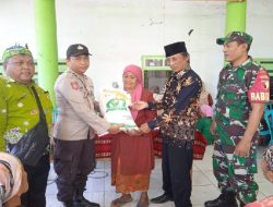 Sinergitas Babinsa bersama Polmas Curah Kalak Kawal Bantuan Cadangan Pangan 2023