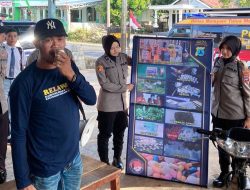 Polisi dan Relawan Berikan Edukasi Bahaya Narkoba kepada Masyarakat