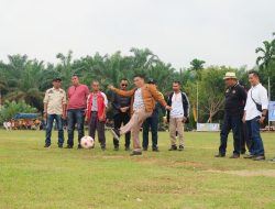 Hakimin Resmi Membuka Turnamen Sepak Bola Lunang Cup 1 2023