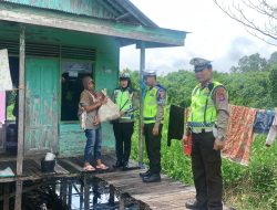 Kapolres Barito Kuala Lepas Baksos Sambut HUT Bhayangkara ke 68