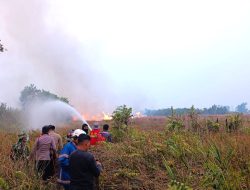 Polres Barito Kuala dan Tim Gabungan Berhasil Padamkan Karhutla di Mandastana 