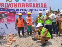 Bupati Pessel Meletakkan Batu Pertama Pembangunan Pasar Inpres