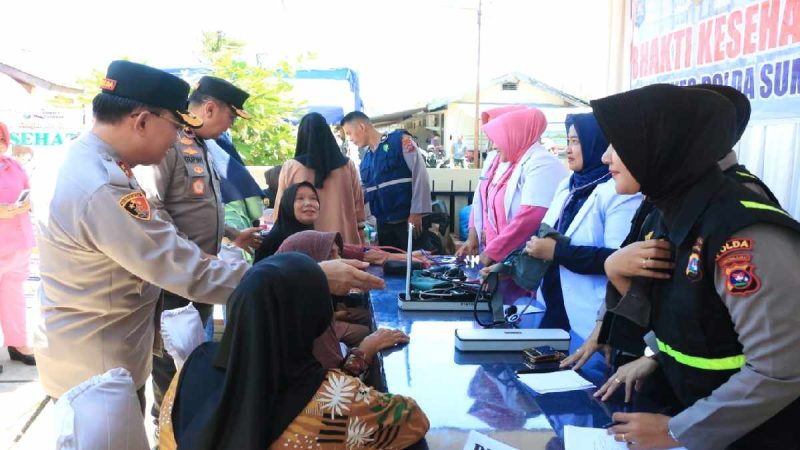 Kapolda dan Wakapolda Sumbar ke Pessel tinjau Dapur Lapangan dan Pos Kesehatan