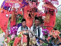 Bersama dengan Ribuan Pendukungnya, Pasangan ESTO Datangi DPC PPP Kabupaten Situbondo