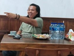 Dukungan Mengejutkan Haji Lilur kepada Pasangan “Karunia” di Pilkada Situbondo 2024