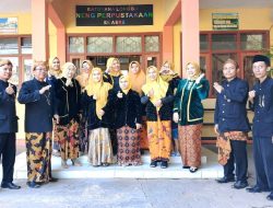 SDN Pangarangan V Gelar Upacara dengan Bahasa Madura untuk Peringati Hari Jadi Sumenep ke-755