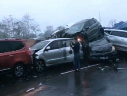Kecelakaan Beruntun di Tol Cipularang KM 92, Arah Jakarta Melibatkan Puluhan Kendaraan Roda 4