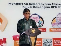 BPRS Bhakti Sumekar Dorong Literasi Keuangan Syariah Lewat Talkshow di Pendopo Agung