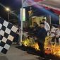 Bupati Sumenep Achmad Fauzi Wongsojudo saat melepas peserta Pawai Muharram.