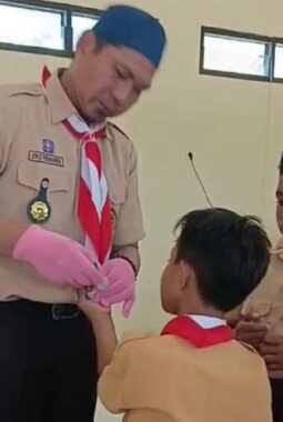 Bukan Sekadar Potong Kuku, Jumat Berkah SDN Kalowang 2 Jadi Pendidikan Karakter Siswa