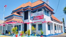 Kantor Dinas Perhubungan Kabupaten Sampang, Jalan Jaksa Agung Suprapto, Desa Tanggumong, Kecamatan Sampang