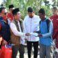 Bupati Sumenep Achmad Fauzi Wongsojudo (kemeja putih) saat kegiatan bersama Baznas Sumenep
